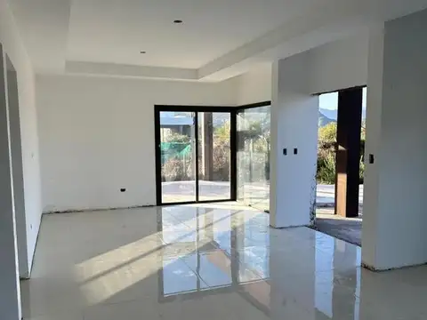 CASA EN VENTA EN LA PANCHA 3 - JUANA KOSLAY - SAN LUIS