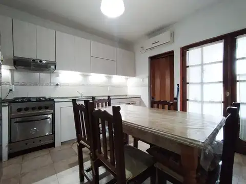 Rivadavia al 200