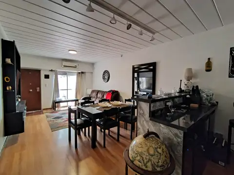 Depto Tipo Casa en Venta con 1 cocheras