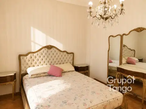 Venta Departamento Almagro Semipiso tres Ambientes con dependencia APTO CREDITO