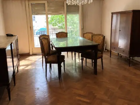Venta Departamento Almagro Semipiso tres Ambientes con dependencia APTO CREDITO