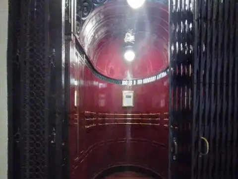 Oficina en Venta 103 años