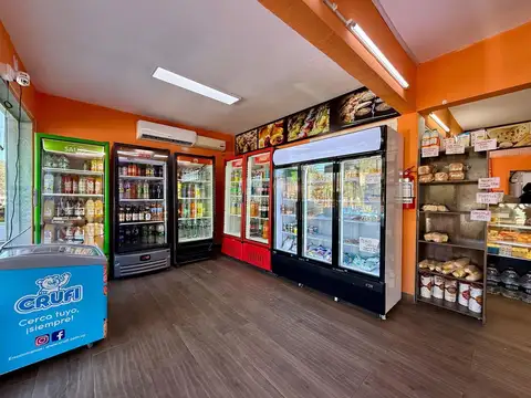 Local en Venta 75 años