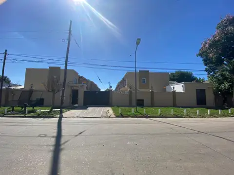 Venta. Departamento 3 amb con cochera. San Miguel. Arguero 444.