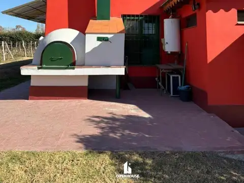 OPENHOUSE inmobiliaria presenta a la venta magnífica bodega en Chacras de Coria,Luján de Cuyo.