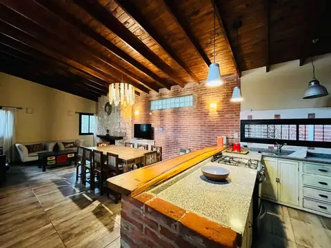 Casa en Venta con 1 cochera