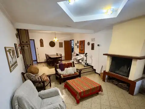 Casa en Venta en Parque Luro, USD 240.000