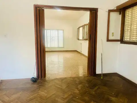 Venta Casa más taller y depto indep Villa Martelli