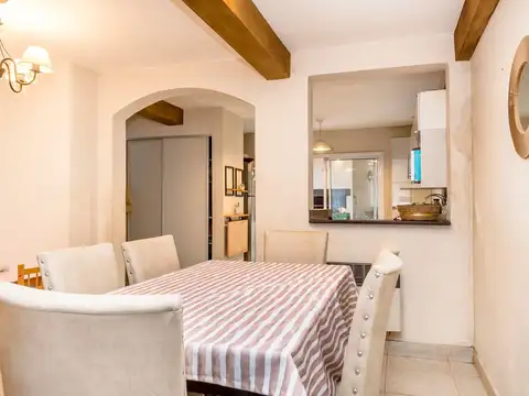 Casa 4 ambientes con 1 baño
