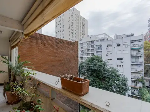 Oficina en Venta 25 años