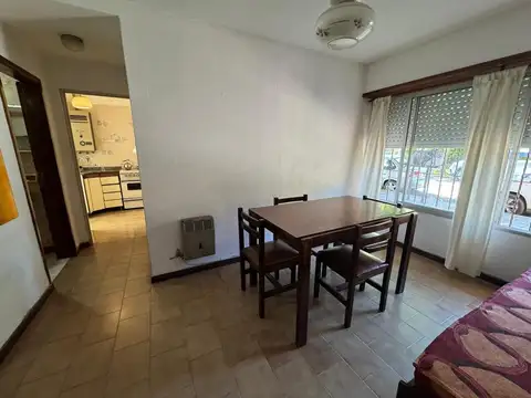 VENTA DEPARTAMENTO 2 AMBIENTES FRENTE LUMINOSO