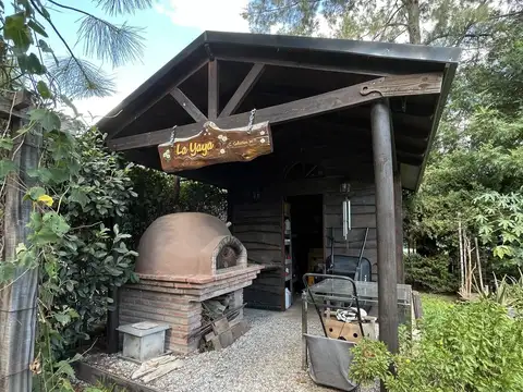 Cabaña en alquiler 1 dormitorio, cochera, Funes, pileta, parrillero, amueblado, 500 m2  terreno.