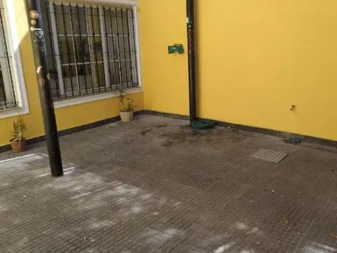 Casa en Venta en Lanus Este, USD 180.000