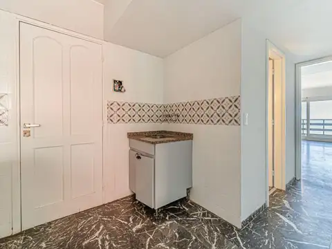 VENTA DEPARTAMENTO 3 AMBIENTES CON COCHERA Y BALCONES FRENTE AL MAR, PUNTA IGLESIA