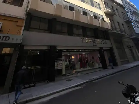 Edificio en Block 1860M2 Alquiler