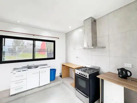 Casa 2 ambientes con 2 baños