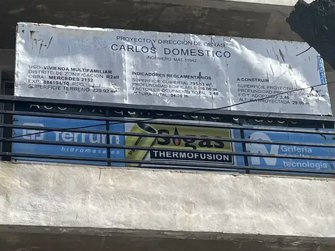 Edificio en block
