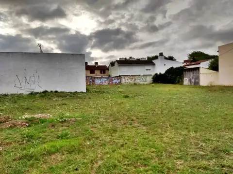 Terreno en venta de 900m2 ubicado en Costa Azul