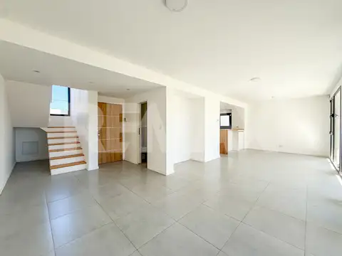 Casa en Venta en Neuquén, USD 295.000