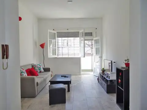 Depto Tipo Casa 2 ambientes con 1 baño