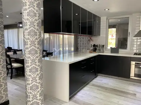Casa en Venta en La Comarca, USD 360.000
