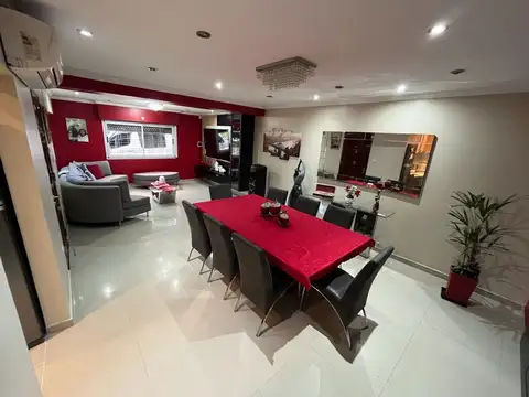 VENTA CASA 4 AMBIENTES CIUDAD EVITA PILETA Y ZOOM