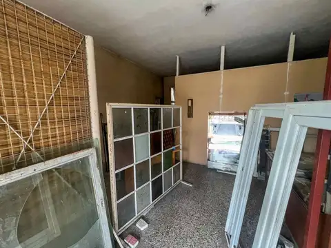 Local en Venta en Temperley, USD 165.000