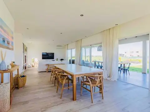 Casa en Venta 1 año