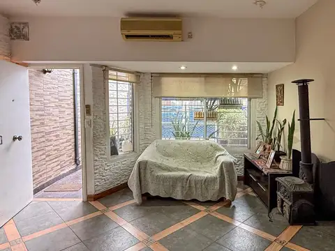 Depto Tipo Casa 4 ambientes con 1 baño