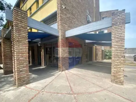 VENTA LOCAL COMERCIAL CON RENTA EN BUCEO