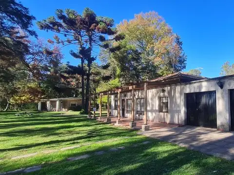 CHACRA VENTA EN PILAR, 4 HECTAREAS CON MEJORAS.