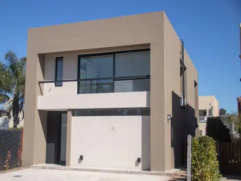 CASA EN VENTA BARRIO LA JOSEFINA