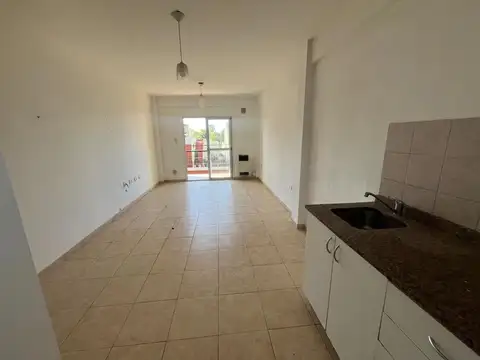 Depto monoambiente con Balcón en CASEROS