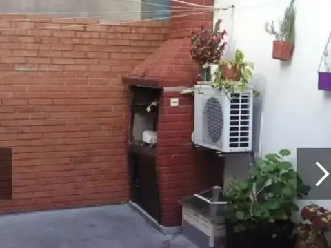 Depto Tipo Casa en Venta 60 años
