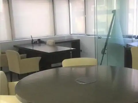Oficina en Venta con 2 cocheras