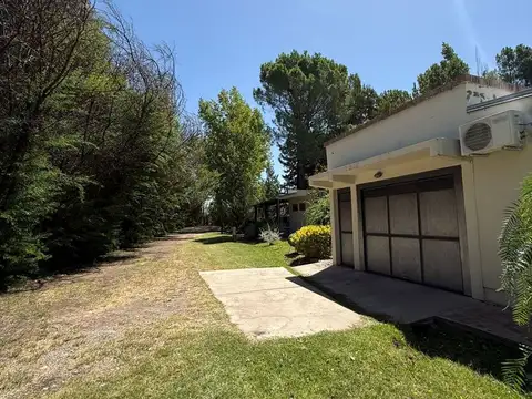Casa 7 ambientes con 3 baños