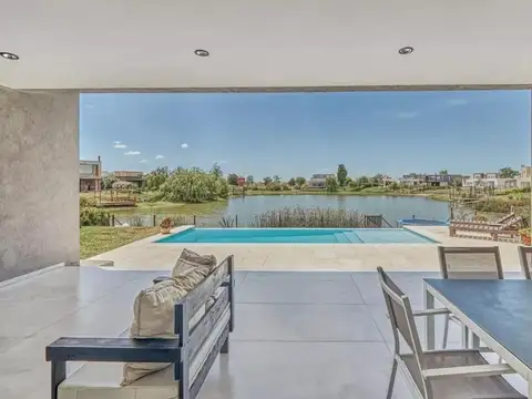 Casa en Venta de 5 dormitorios