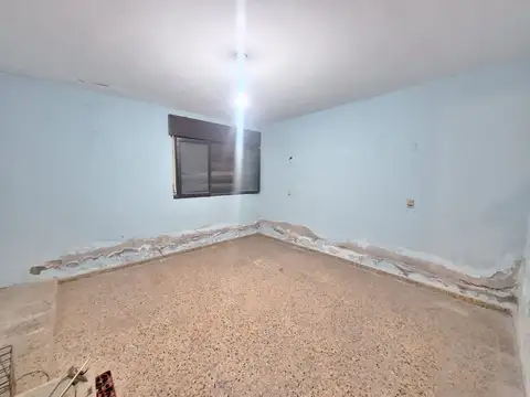 Casa 4 ambientes con 1 baño