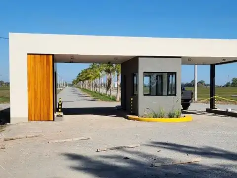 Hermoso Lote en Barrio Las Praderas
