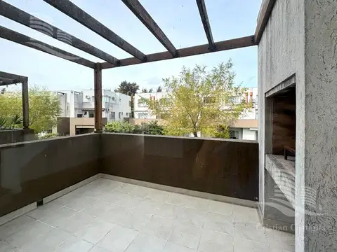 Departamento en Alquiler con 1 cocheras