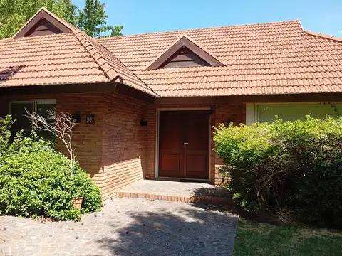 MUY BUENA PROPIEDAD EN EXCELENTE UBICACION