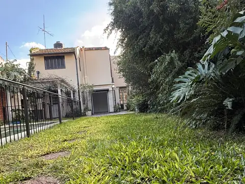 Casa 6 ambientes con 3 baños
