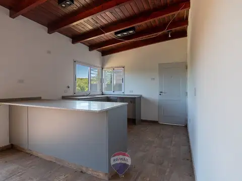 Casa 5 ambientes con 1 baño