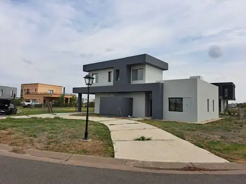 Casa en Venta en San Sebastian, USD 198.000