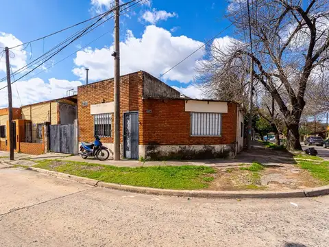 Casa en venta Zona Norte 3 dormitorios con cochera