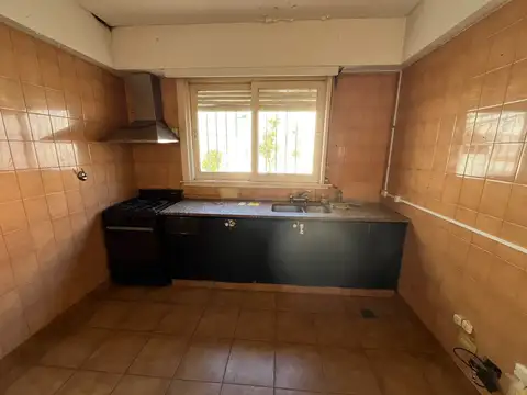 Casa 3 ambientes. - VENTA