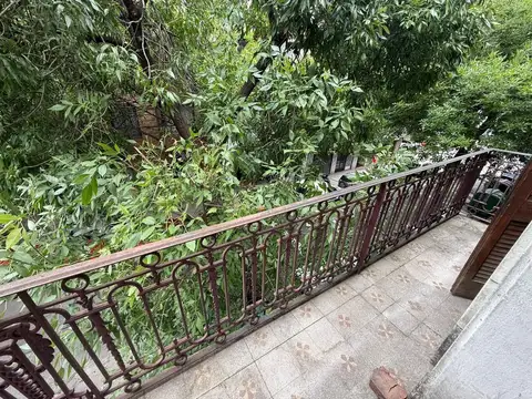 Depto Tipo Casa en Venta 60 años