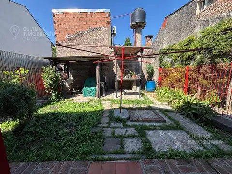 Depto Tipo Casa en Venta en Villa Gobernador Udaondo, USD 92.000
