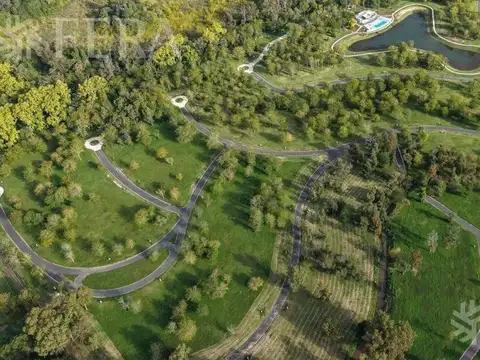 Venta de Terreno de 792 m2 en Barrio Privado Abril Sur en Hudson