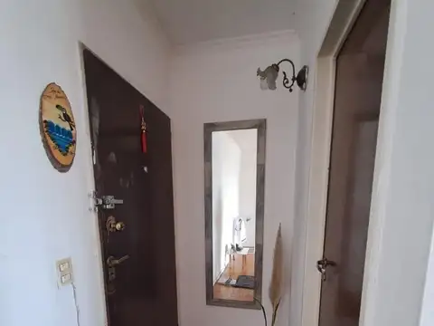 VENTA | Departamento 2 amb. Ciudadela con balcón